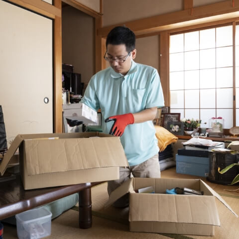 松戸市の不用品回収業者の回収作業