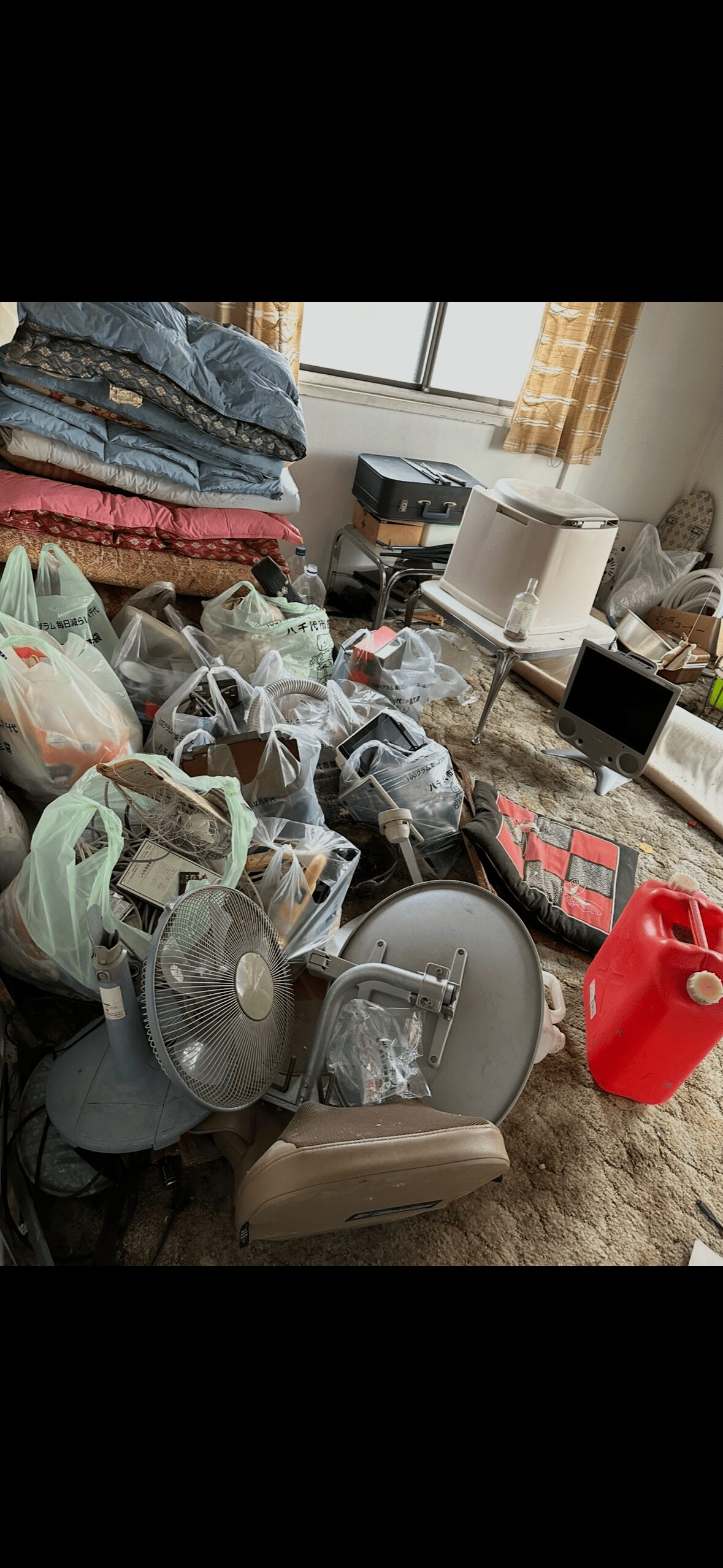 八街市のゴミ処分の事例のゴミ屋敷片付けのbefore